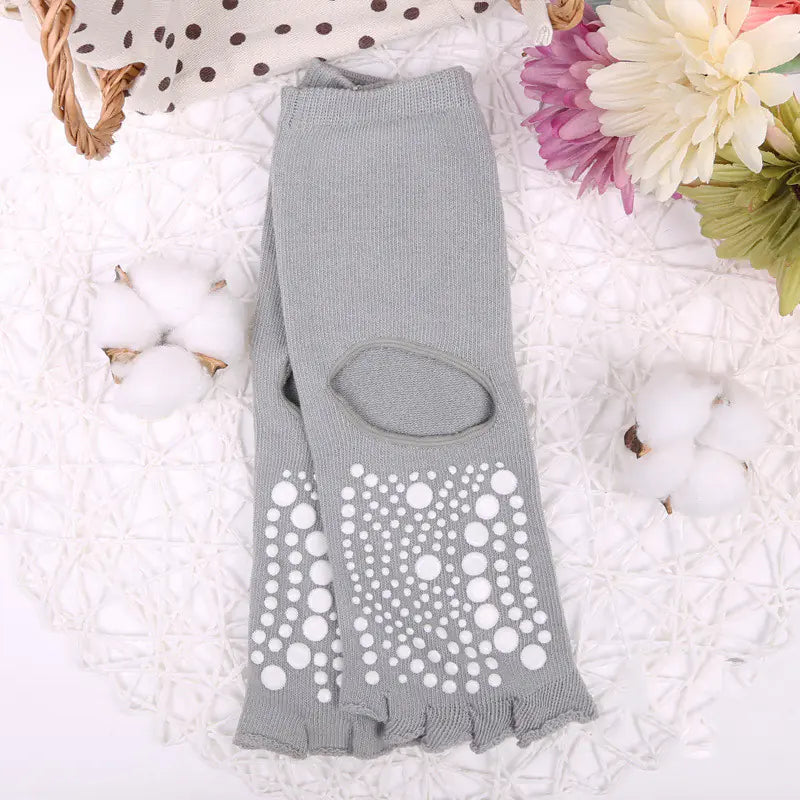 Grey non-slip five-toe yoga socks.