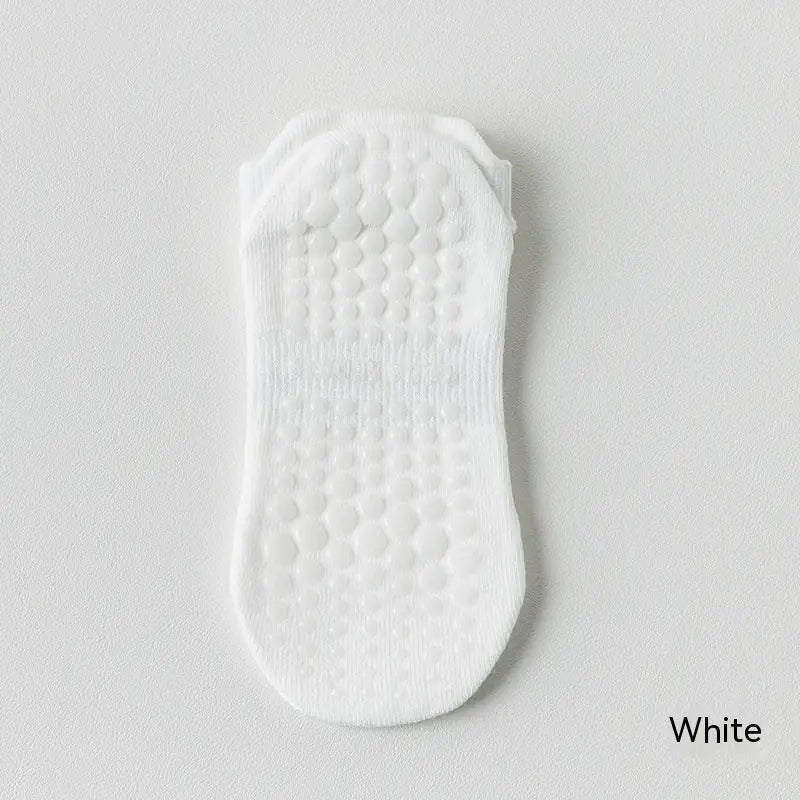 Women's non-slip Pilates socks in white color with silicone grip for yoga, Pilates and barre classes.
